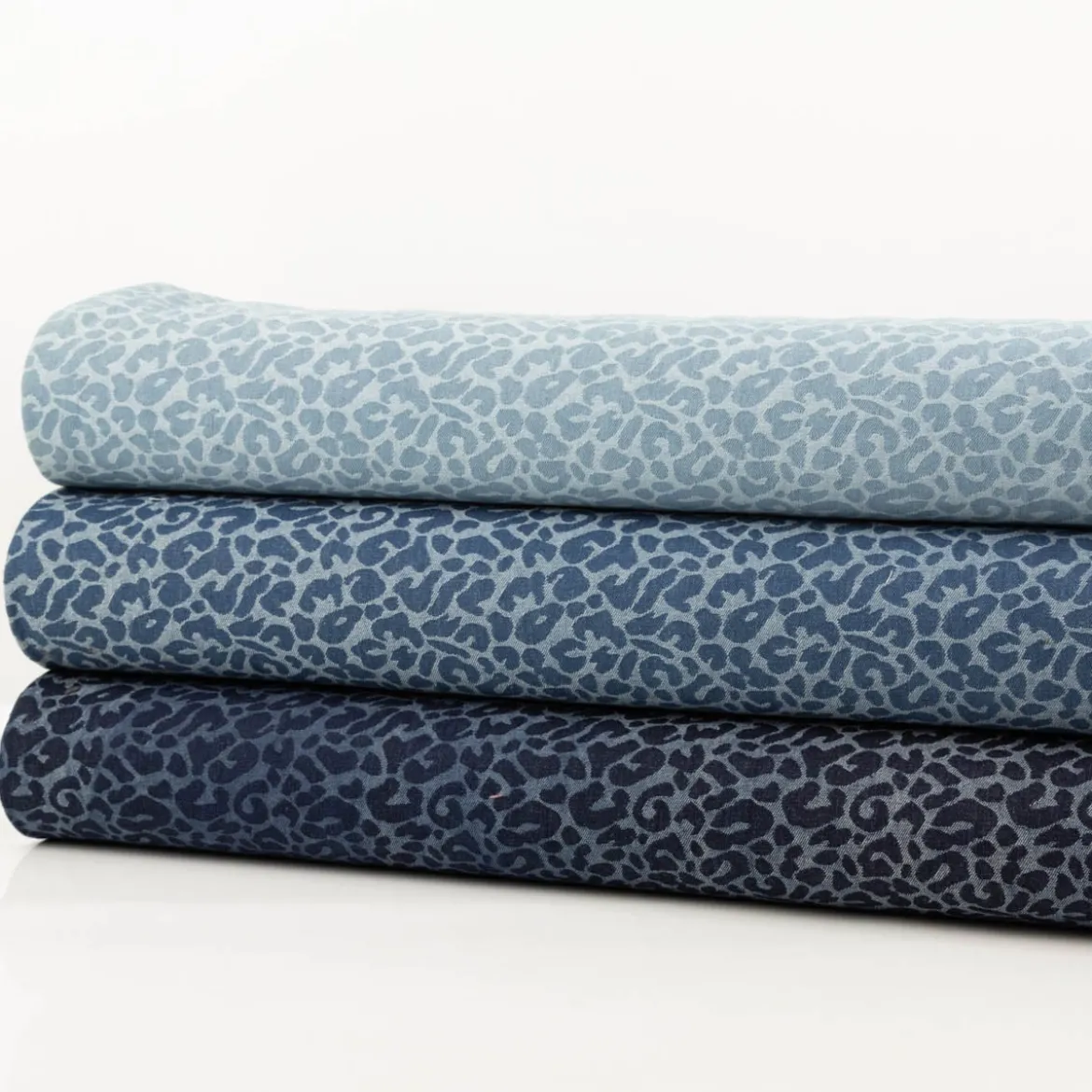 Jeansstoff Jacquard Leo Leomuster jeansblau dunkelblau 1,5m Breite