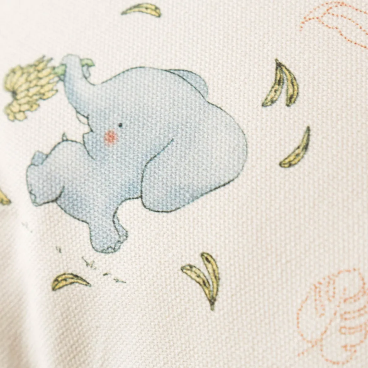 Kissenhülle Dschungeltiere beige bunt in versch. Größen von SCHÖNER LEBEN.