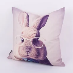 Kissenhülle Meister Lampe mit Brille Hase Digitaldruck aus Baumwolle violett 45x45cm von Magma