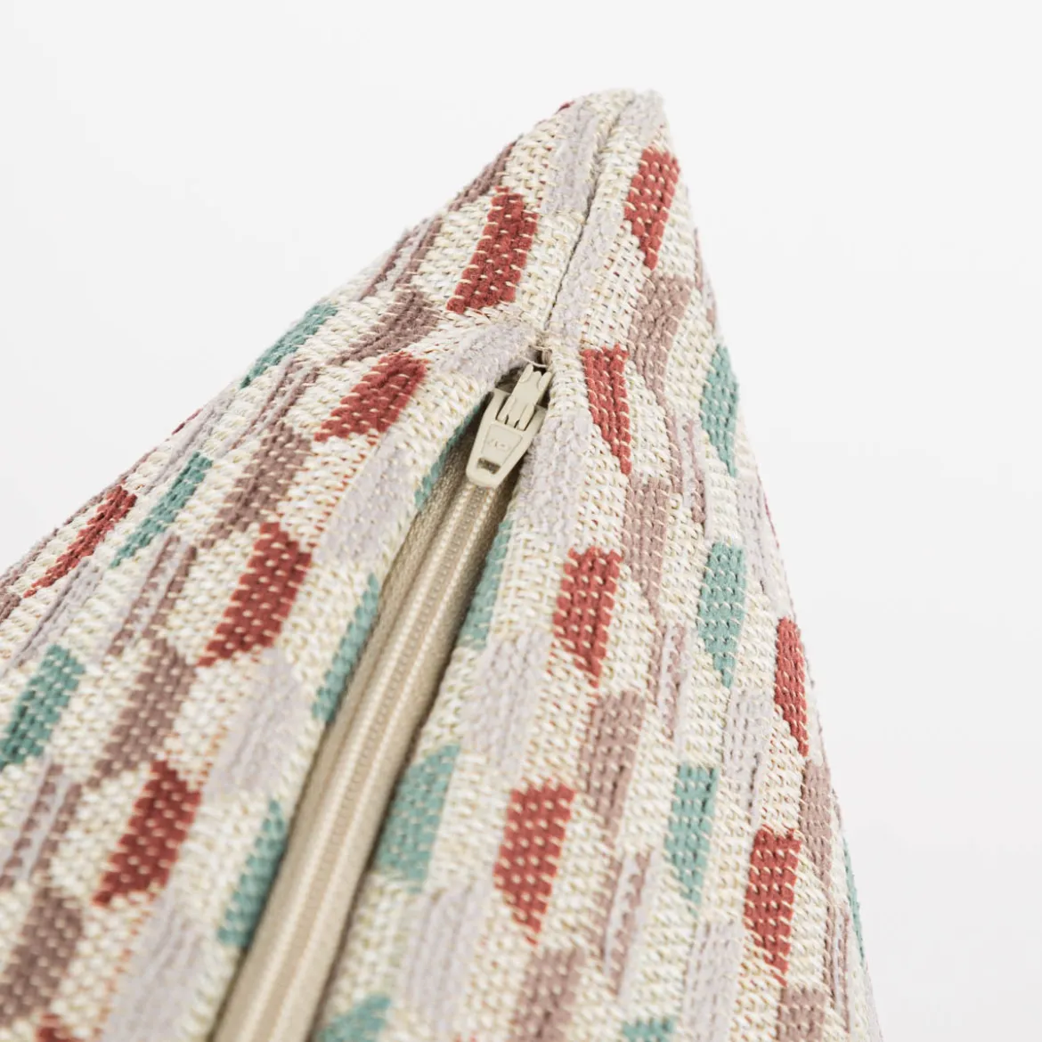 Kissenhülle Mira Hexagon beige rot türkis in versch. Größen oder Wunschmaß von SCHÖNER LEBEN.
