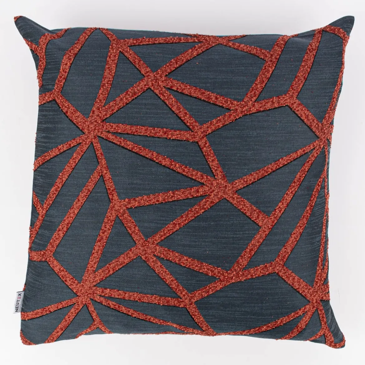 Kissenhülle NET-ECO grafisches Jacquard-Muster mit Boucleeffekten verschiedene Farben 48x48cm von Neutex for you!