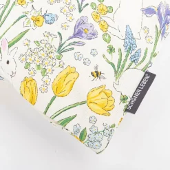 Kissenhülle Rabbit Spring Fever Hasen Blumen weiß bunt in versch. Größen von SCHÖNER LEBEN.