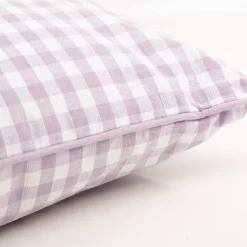Kissen Karo weiß lila mit Kederumrandung aus recycelten Garnen 45 x 45 cm