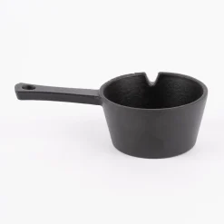 Kleiner Kochtopf Gusseisen mit Griff schwarz 10x17cm