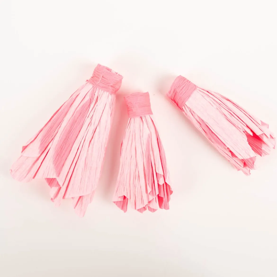 Krepppapier Blüten Neonpink 3er Set von Rico Design (La Vie en Rose)