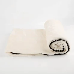 Kuscheldecke Jade mit Kettelrand superflauschig weich Dove White 130x180cm