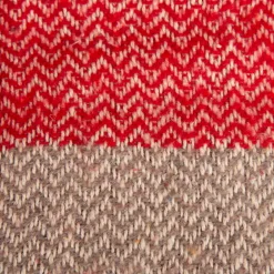 Kuscheldecke mit Fransen Fischgrät-Dessin natur rot 150x125cm