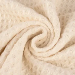 Kuscheldecke mit Waffelstruktur und Fransen creme 150x200cm