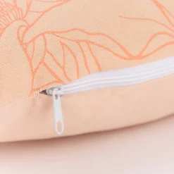 La Vida Kuschelkissen Lieblingskissen Blüten orange weiß 25x40cm
