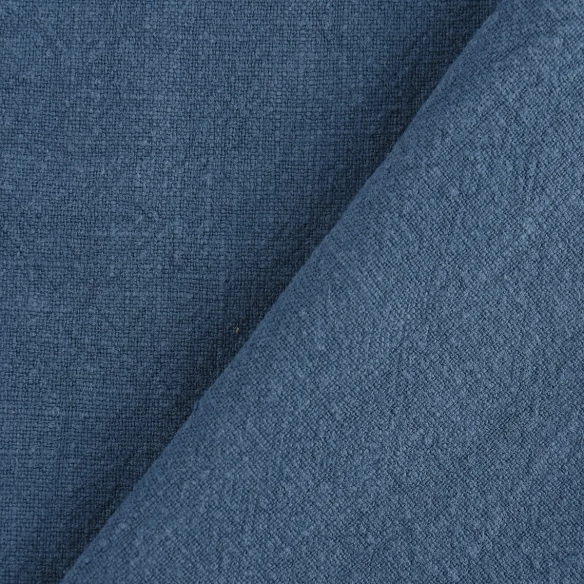 Leinenstoff mit Baumwolle in blau – pflegeleichte stone washed Meterware für Sommermode & Wohntextilien