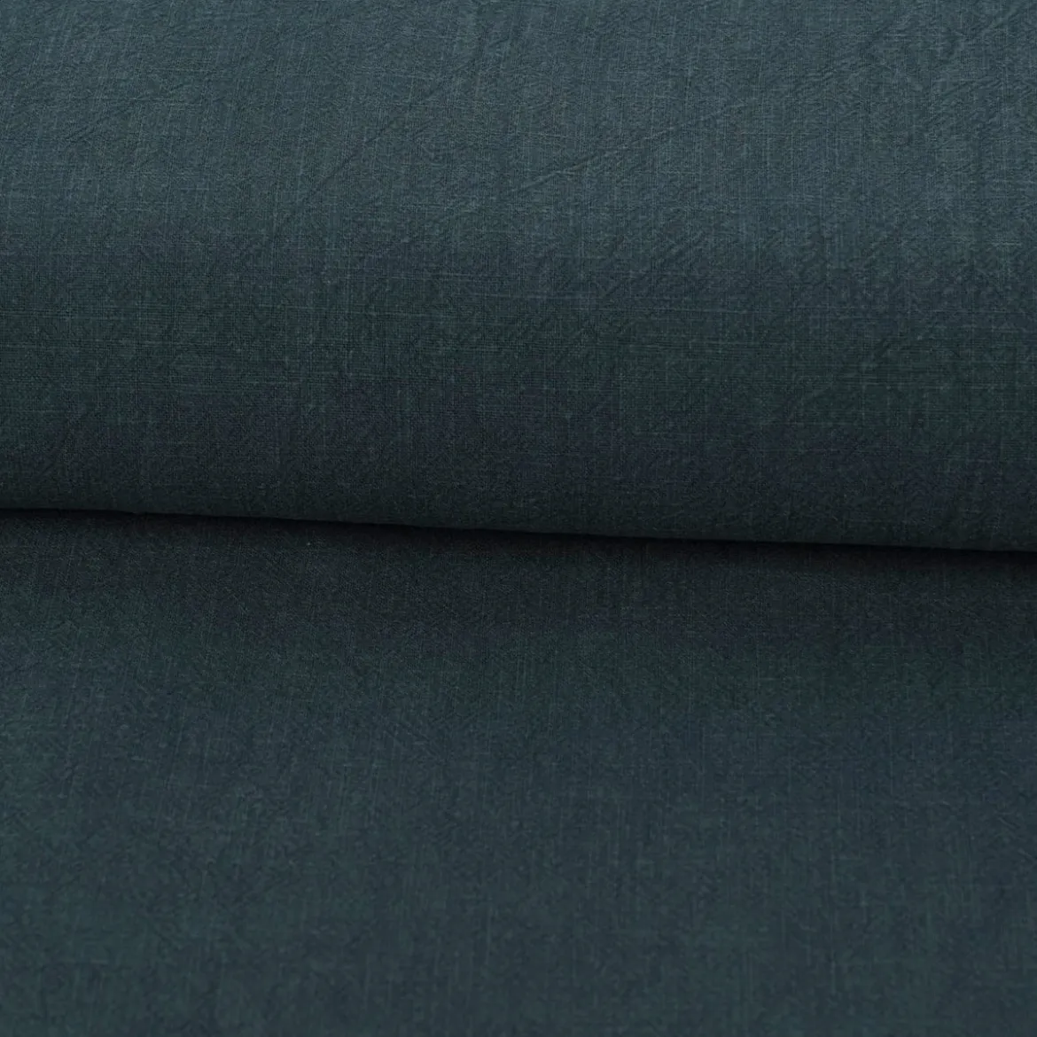 Leinenstoff mit Baumwolle in dunkelblau – pflegeleichte stone washed Meterware für Sommermode & Wohntextilien