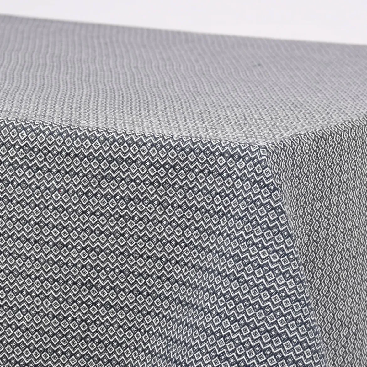 Linen & More Tischdecke Summer Wave gemustert geometrisch blau weiß 140x250cm