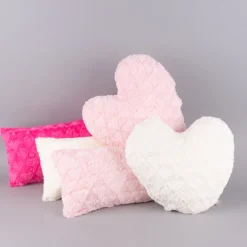 Magma Deko Kissen Fluffy Herzform mit Herzen rosa 40x35cm