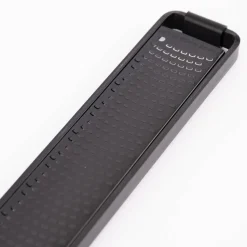 Microplane Black Sheep Serie Zester Reibe Edelstahl matt schwarz 31x4,7cm