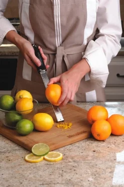 Microplane Premium Kult-Reibe Zester Grater Reibe fein schwarz