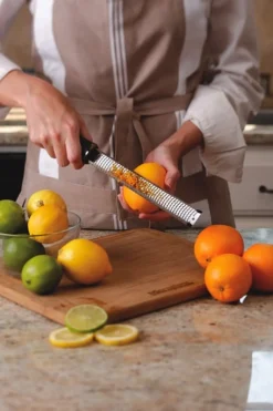 Microplane Premium Kult-Reibe Zester Grater Reibe fein schwarz