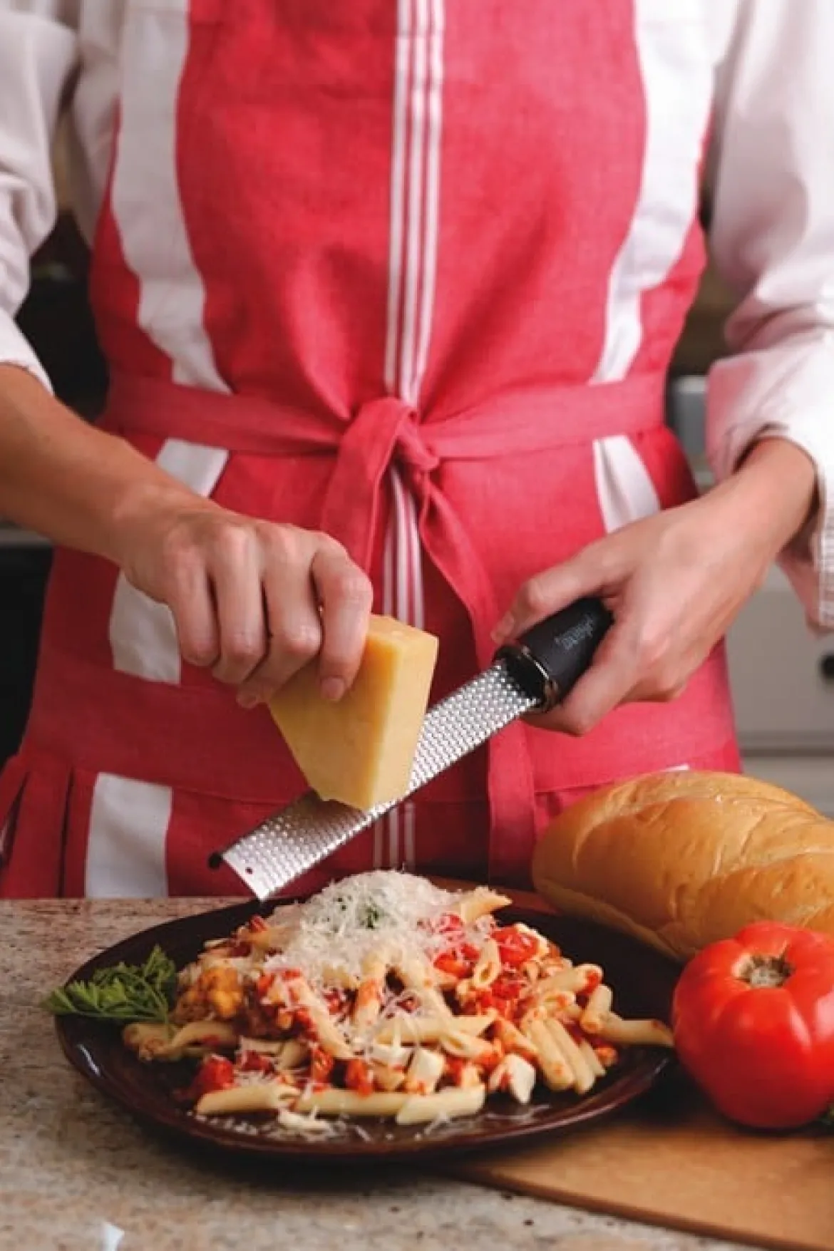 Microplane Premium Kult-Reibe Zester Grater Reibe fein weiß