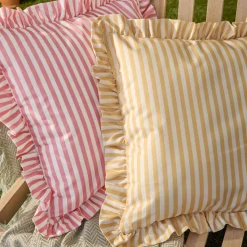 Outdoor Kissenhülle Millie Ruffle Streifen Rüschen gelb weiß 50x50cm