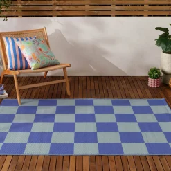 Outdoor Teppich Checker Schachbrett recycelt blau weiß 120x180cm