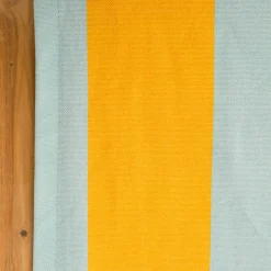 Outdoor Tischläufer Streifen hellblau gelb 40x160cm von SCHÖNER LEBEN.