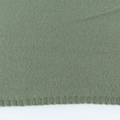 Plaid aus Polyester mit grobem Kettelrand einfarbig salbeigrün 125x150cm