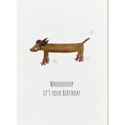 Postkarte aus Pappe Rollschuhdackel your Birthday weiß braun A6 von KEITCARDS