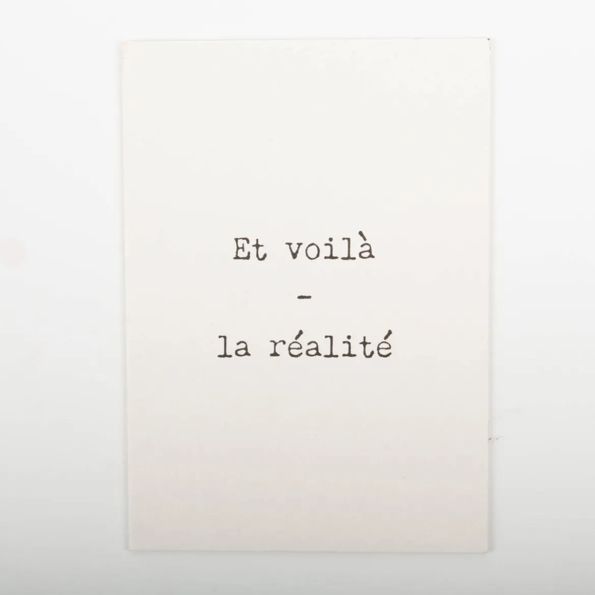 Postkarte la réalité Pappe A6 von KEITCARDS