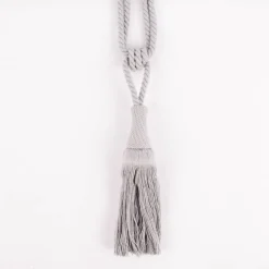 Raffhalter-Kordel 70cm mit Quaste 20cm grau aus Baumwolle