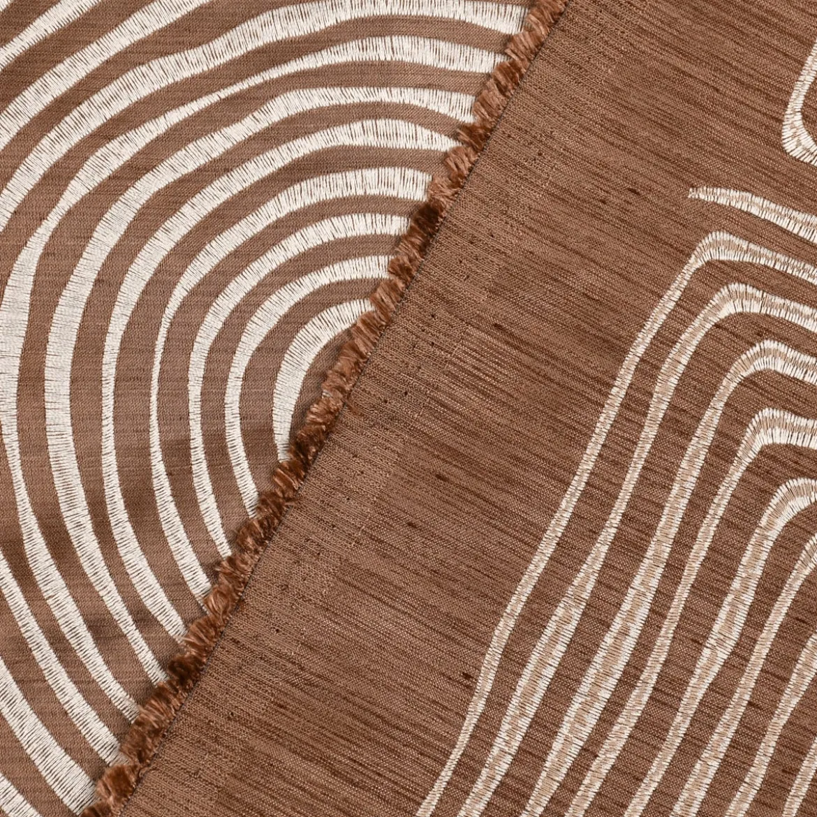 Rasch Textil Dekostoff Gardinenstoff Seidenoptik Stickerei Labyrinth braun creme 1,4m Breite