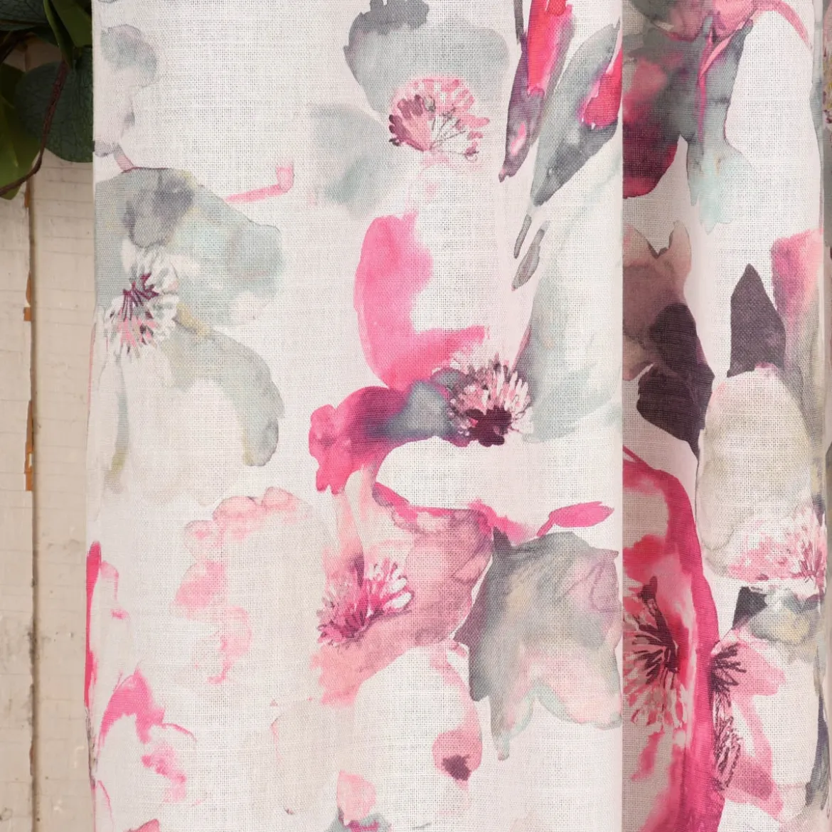 Rasch Textil Gardinenstoff Baumwolle Malve Aquarell-Blumen halbtransparent weiß pink 280cm