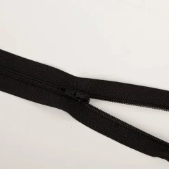 Reißverschluss Kunststoffspirale universal made in Germany 40cm Schwarz