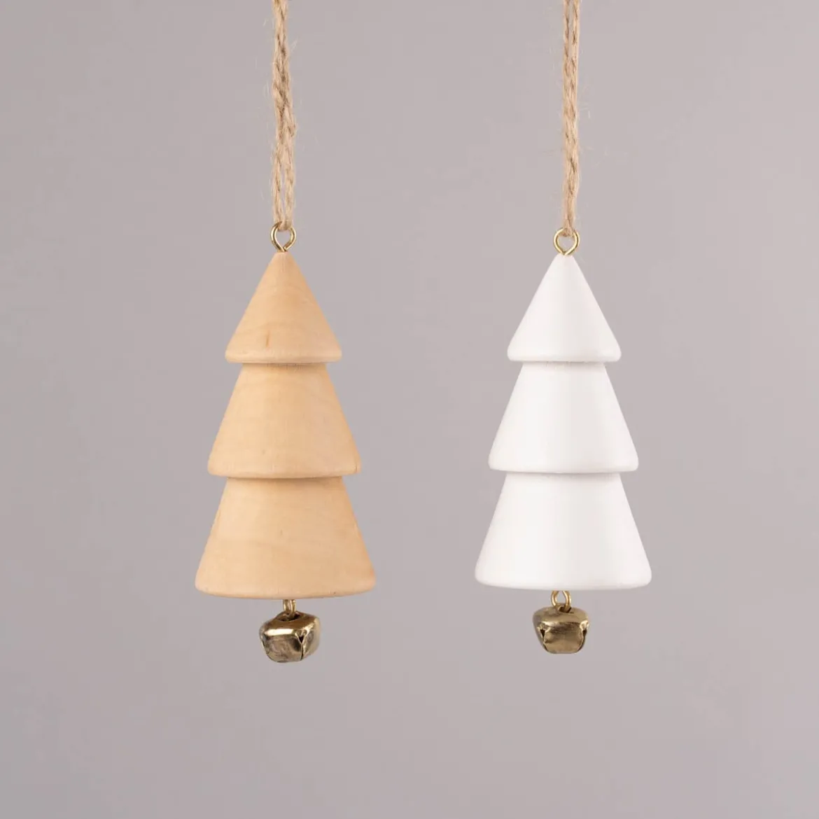Rico Design Dekohänger Tannenbaum mit Glocke weiß 22x4cm