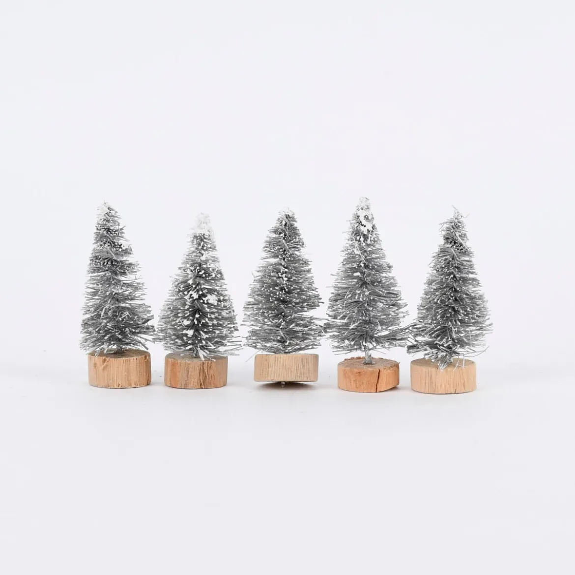 Rico Design 5er Set kleine Deko Tannen mit Schnee grau 4cm