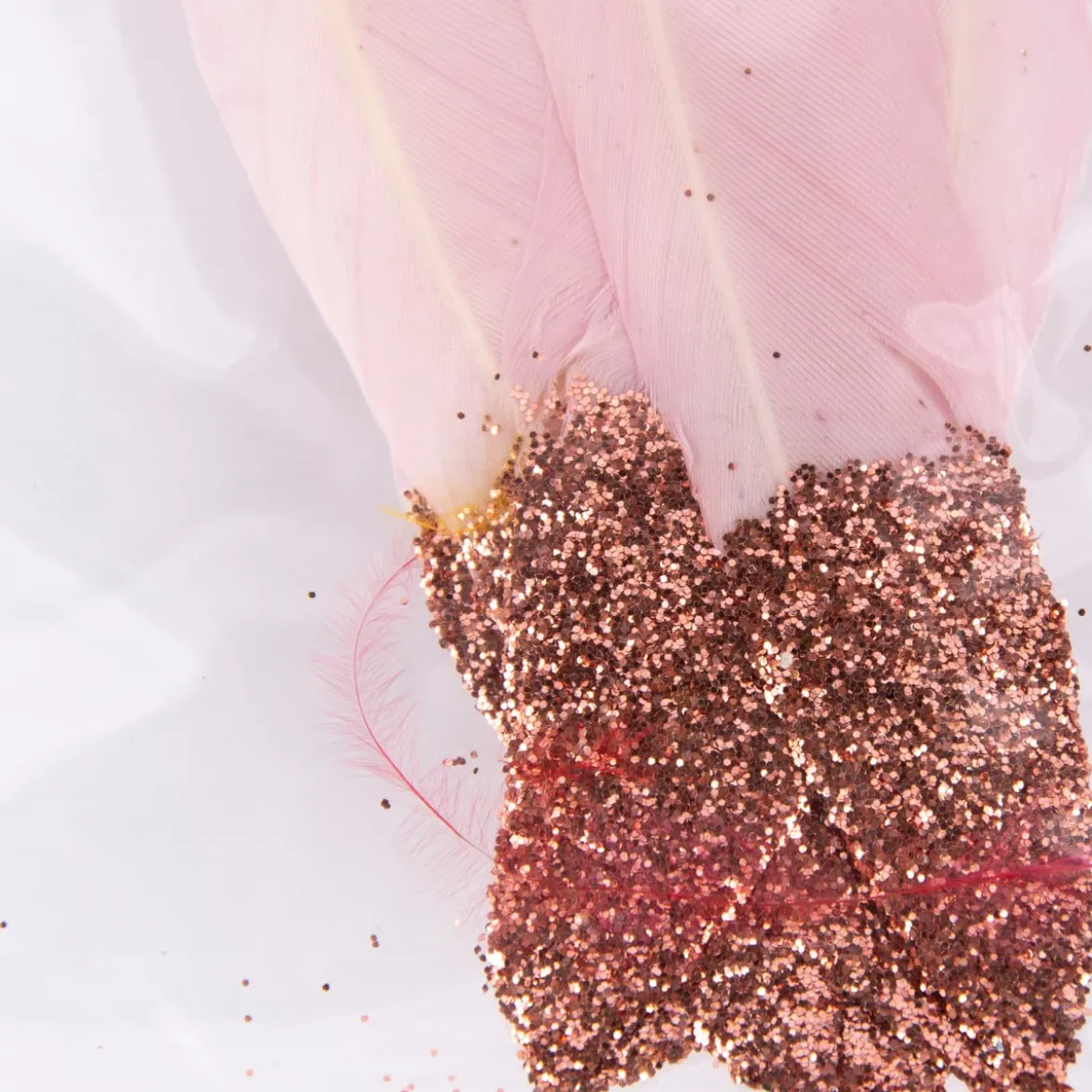 Rico Design Federn klein 6 Stück rosa rosegold 8cm