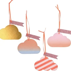 Rico Design Geschenkanhänger Wolken 4 Stück verschiedene Designs
