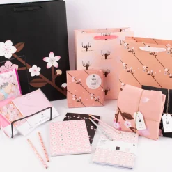 Rico Design Geschenktüte groß Kirschbäume rosa weiß schwarz 26x32x12cm