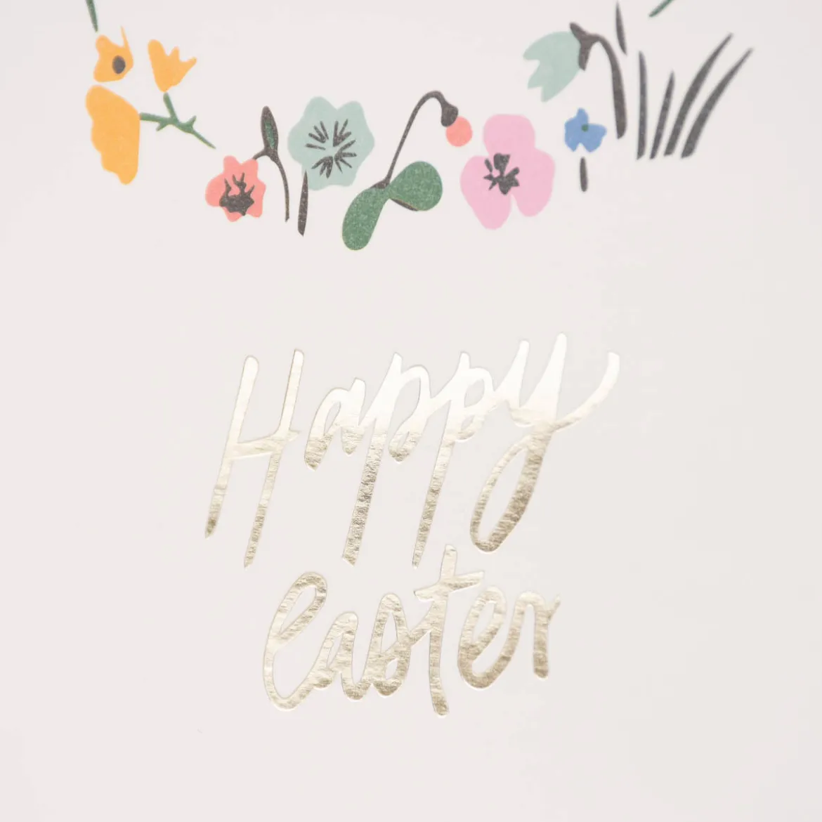 Rico Design Geschenktüte mittel Happy Easter Osterhase Blumenkranz weiß bunt 18x26x12cm