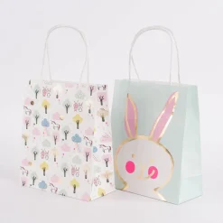 Rico Design Geschenktüte mittel Wonderland Hase Einhorn pastell bunt 2 Stück 18x21x8cm