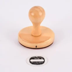 Rico Design Holz-Stempel Made with Love Merry Christmas oval