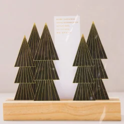 Rico Design Kartendeko Papierbäume Weihnachten dunkelgrün goldfarbig weiß 6 Stück