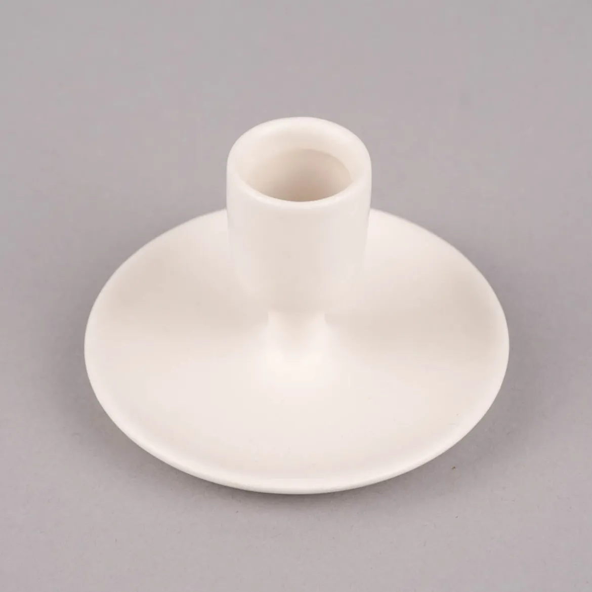 Rico Design Kerzenhalter für Stabkerzen kurzer Stiel Porzellan matt weiß 5,5x9cm