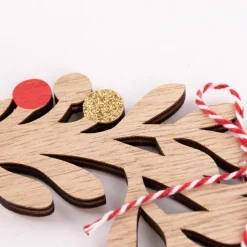 Rico Design Kranz Holz Glitzer natur rot goldfarbig 24cm