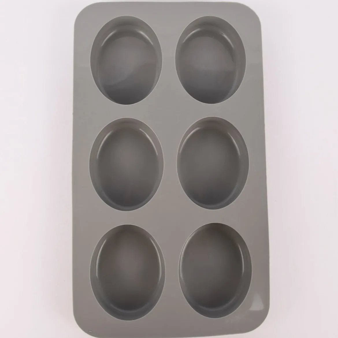 Rico Design Seifengießform oval für 6 Stück 7,5x6x2,5cm