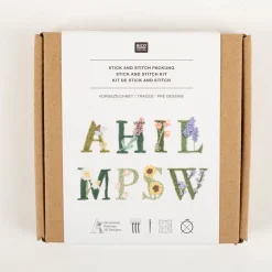 Rico Design Stick & Stitch 56 x Blumenalphabet Stickvlies und Stickgarne