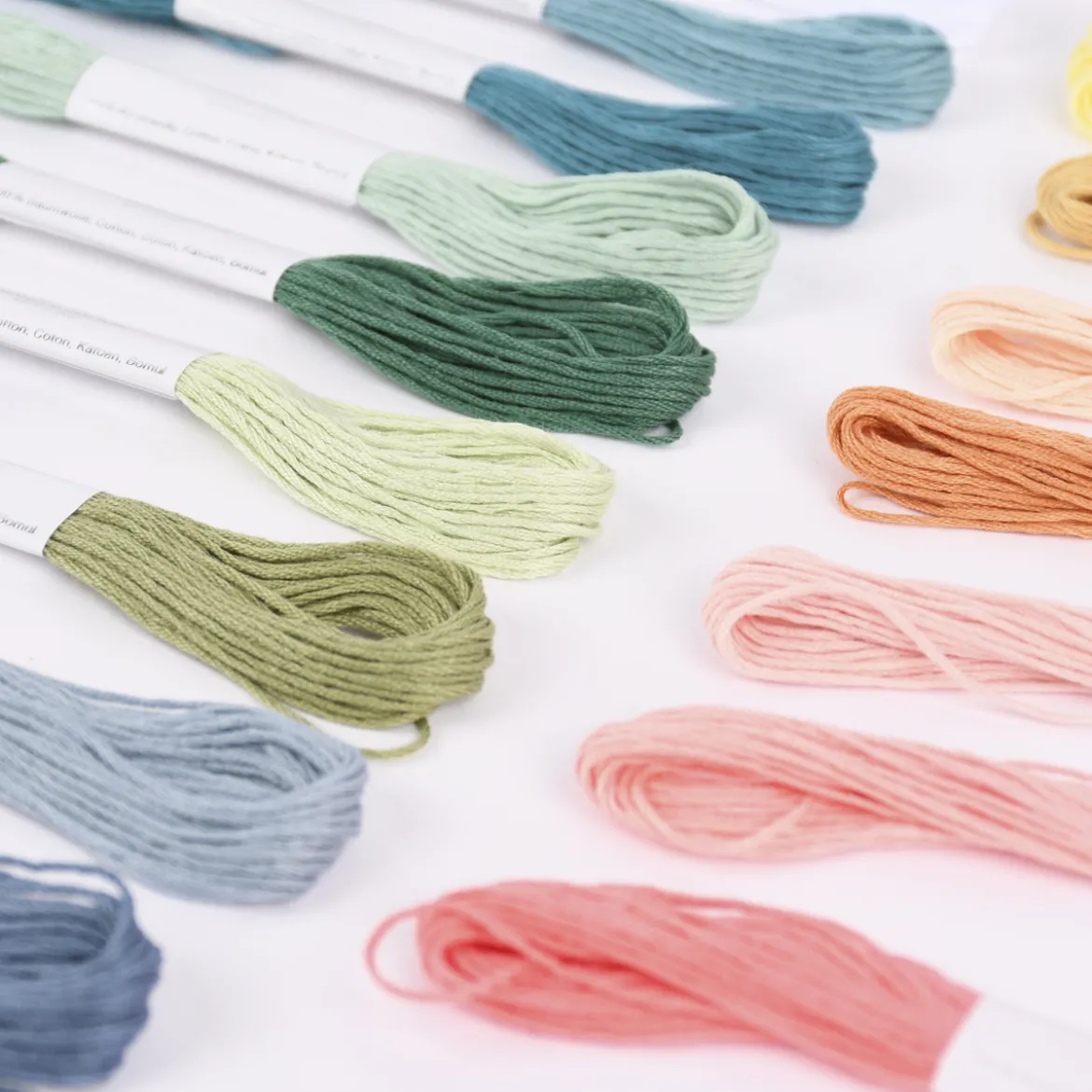 Rico Design Stickgarn Set Multicolour Pastell 24teilig