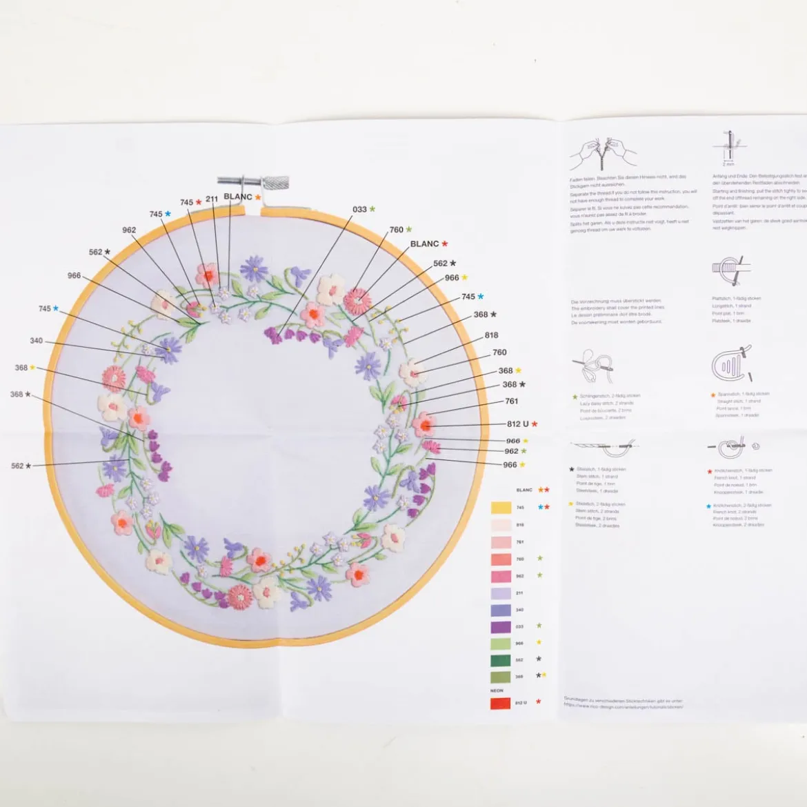 Rico Design Stickpackung vorgezeichnet Blumenkranz Set mit Stickring 20cm