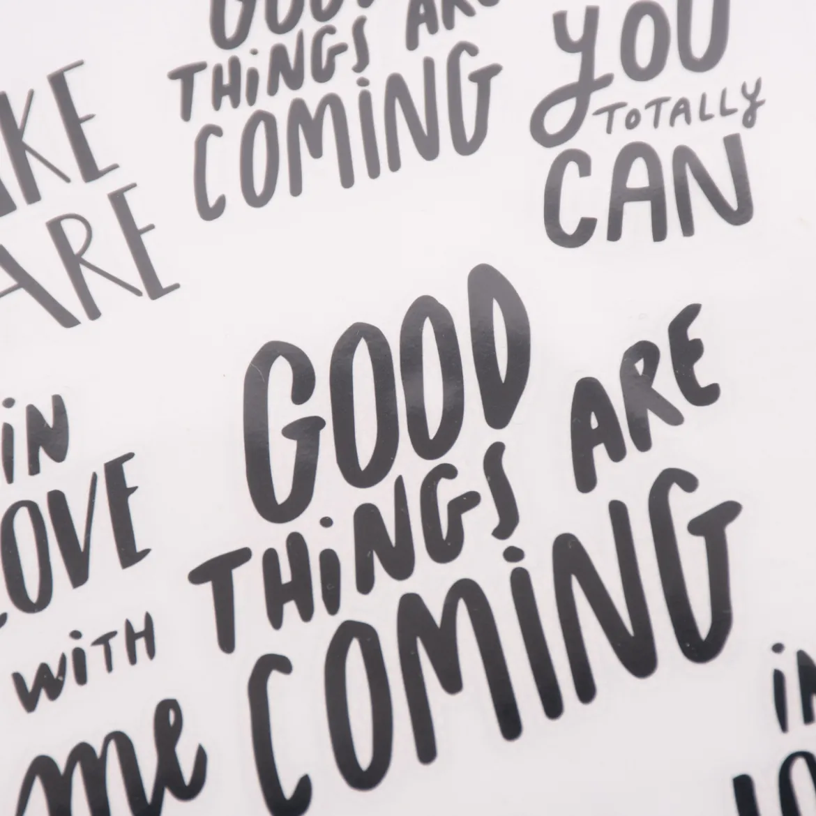 Rico Design Transfermotiv Bogen mit 6 Designs Good Things are Coming für Keramik 10x15cm