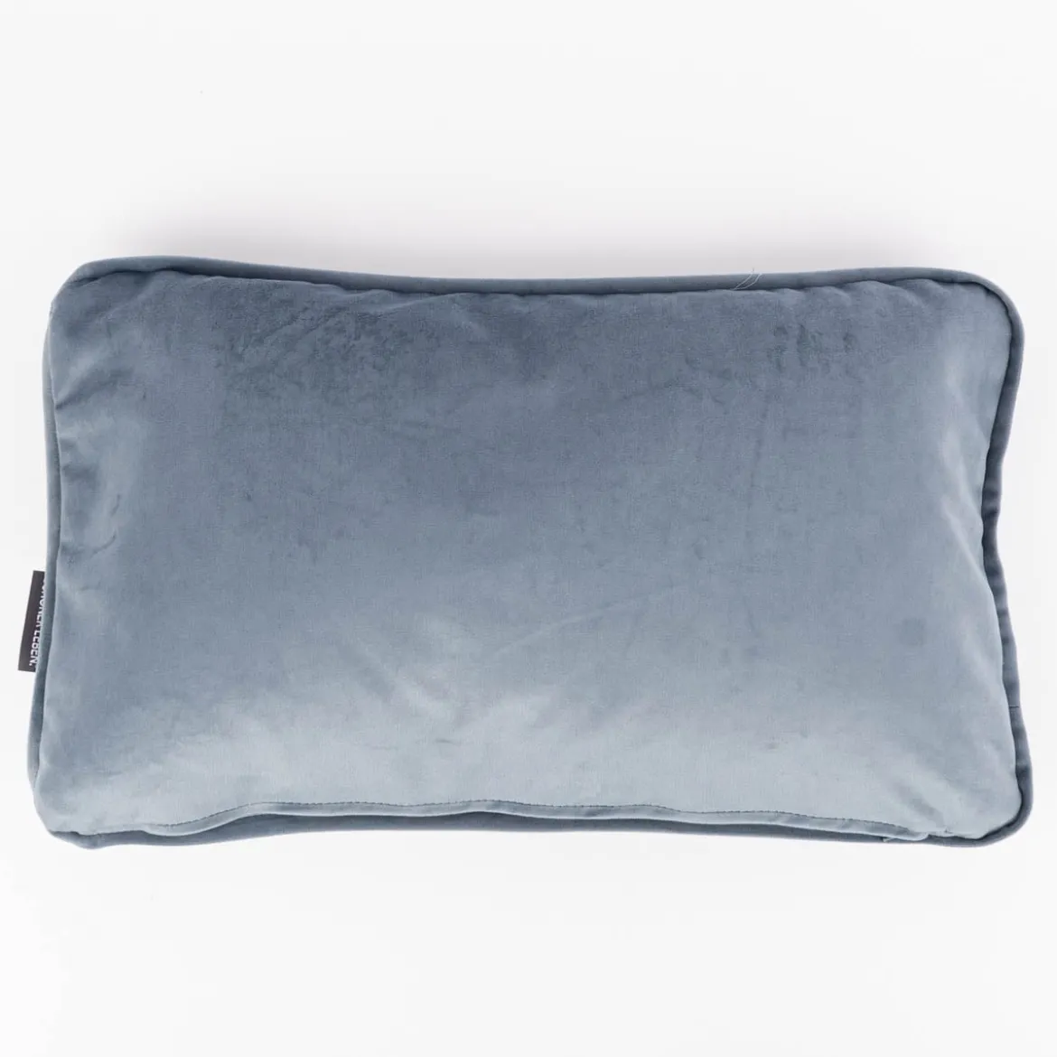 Samtkissen LeVelvet mit Kederumrandung und Federfüllung sky blau verschiedene Größen von SCHÖNER LEBEN.