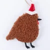 Sass & Belle Dekohänger Rotkehlchen mit Weihnachtsmütze Wolle Holz bunt 12x10cm