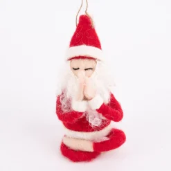 Sass & Belle Dekohänger Weihnachtsmann Yoga Filz Wolle weiß rosa grau 10,5x5x9cm